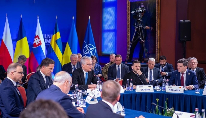 У Румунії стартує саміт "Бухарестської дев'ятки" за участю Рютте та Зеленського 