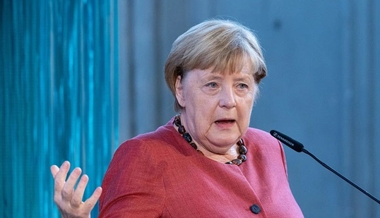 Spiegel: Меркель може стати посередницею між Європою та Росією