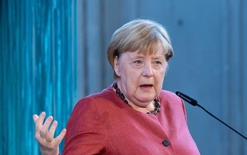 Spiegel: Меркель может стать посредницей между Европой и Россией