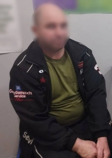 Мешканця Охтирки, який кинув гранату під ноги правоохоронцям, взяли під варту 