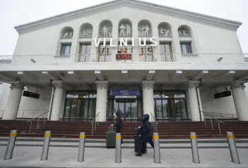 Вільнюський аеропорт знову зупиняв роботу через повітряні кулі з Білорусі