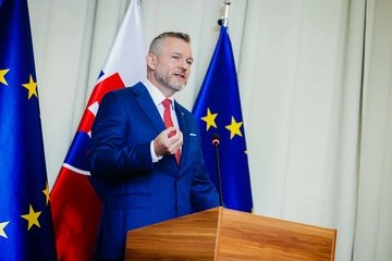 Президент Словаччини обіцяє збільшити поставки зброї Києву