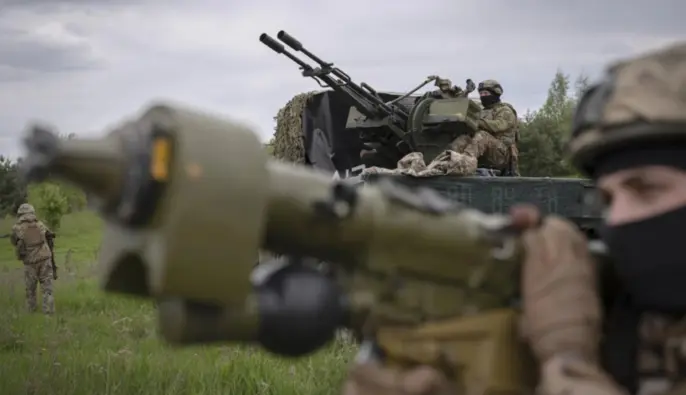 Зеленский: Украинская ПВО сбила более 93% ракет и дронов, но нужно больше