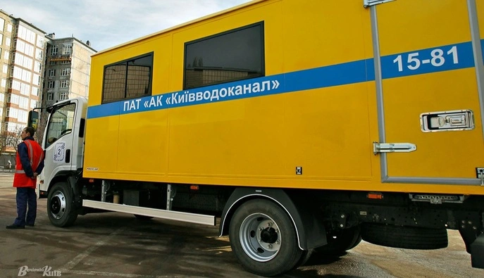 У Києві аварійні служби відновили водопостачання після атаки — Кличко