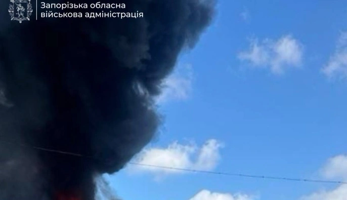 Ворог атакував обласний центр Запоріжжя – пошкоджено об’єкт промислової інфраструктури
