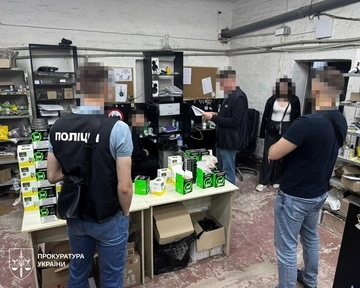 Спецоперація проти тіньового вейп-ринку: правоохоронці провели понад 150 обшуків