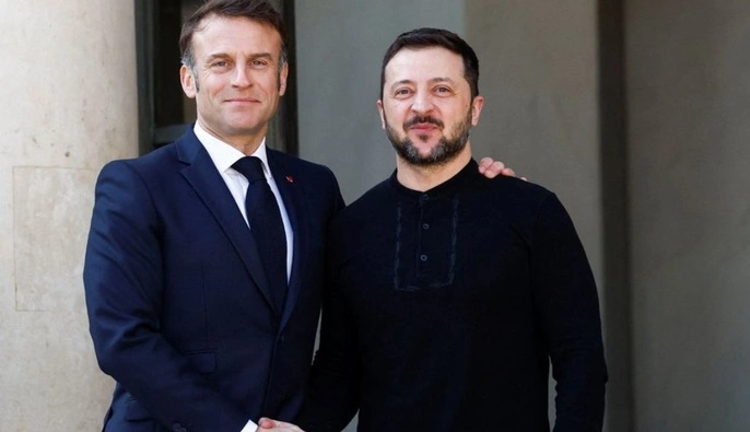 Зеленський після розмови з Макроном: Франція готова працювати щодо антибалістики