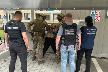 На Закарпатті вихователя інтернату засудили до 10 років за спробу продати немовля