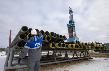 Bloomberg: США можуть тимчасово зняти санкції з російської нафти — у чому причина