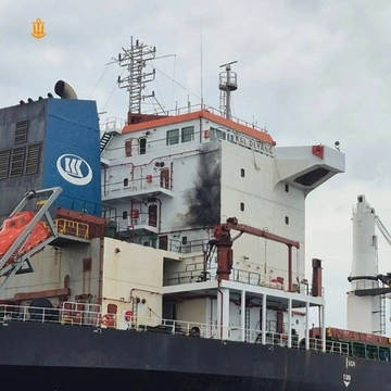 Удар БПЛА по сухогрузу з китайським екіпажем: у ВМС розповіли подробиці 
