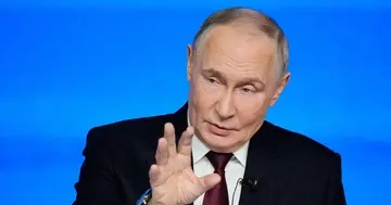 Ситуация для Кремля усугубляется, но Путин не готов отступать — WSJ