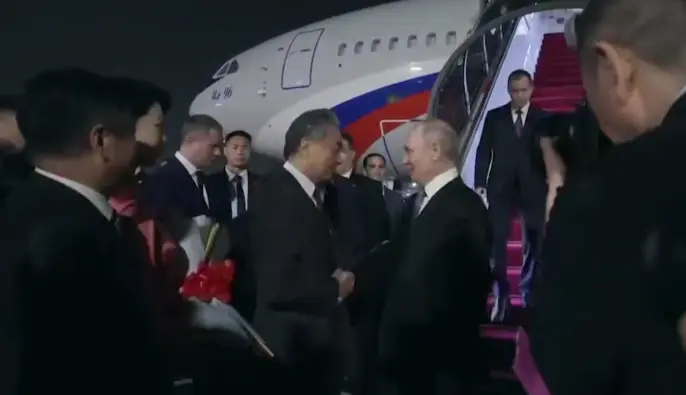 Путін із дводенним візитом прилетів до Китаю: деталі 