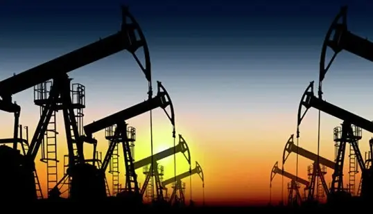 Иран вынужден хранить нефть в море из-за проблем с экспортом