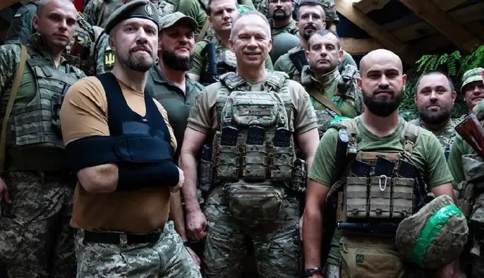 Грошове забезпечення військових зросте: Сирський розкрив деталі  