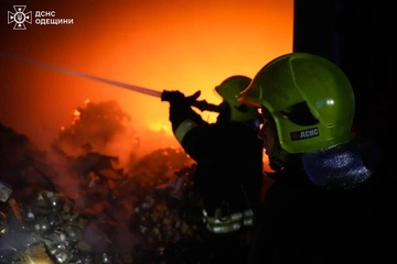 После атаки дронов в Одессе горели склады и жилищный сектор – ГСЧС
