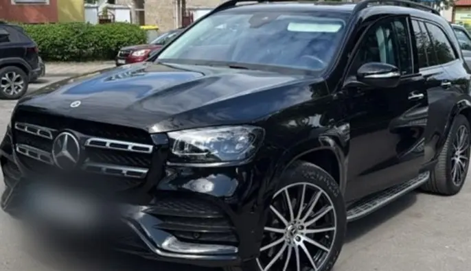 Люксовые авто и 22 млн грн наличных: Офис генпрокурора показал, что изъяли у чиновников полиции