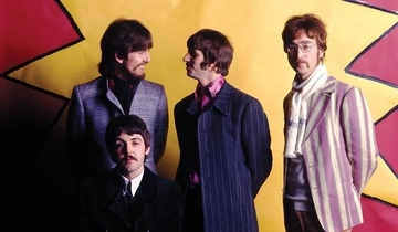 Флейту из культовой песни The Beatles выставят на аукцион: цена стартует с миллиона