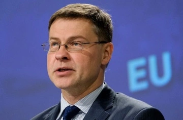 У ЄС здивовані рішенням Британії послабити частину санкцій проти нафти РФ — Домбровскіс