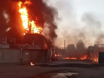 Reuters: Найбільший НПЗ "Лукойлу" зупинив частину виробництва після удару ЗСУ  