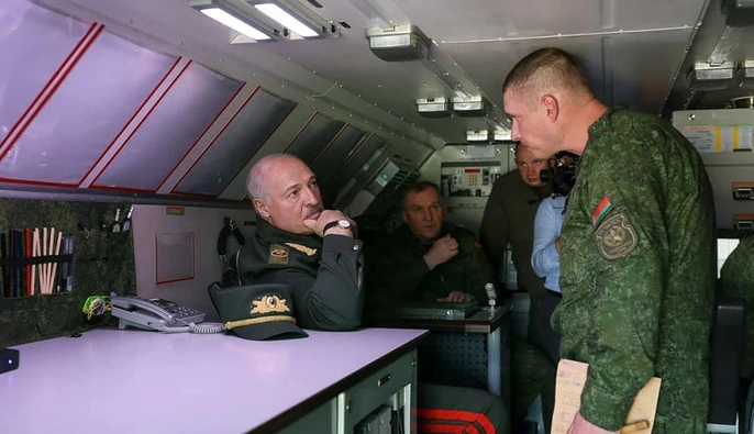 Ядерна зброя в Білорусі залишається під контролем Кремля: експерт розповів деталі 