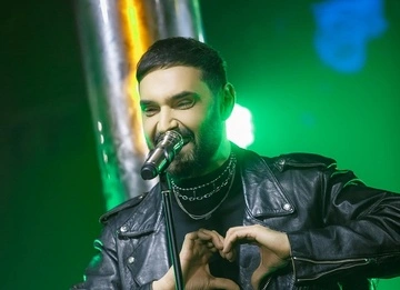 "Краса та розлука": Виталий Козловский перевел на украинский еще один хит