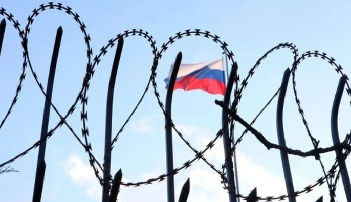 Україна готує нові далекобійні та юридичні санкції проти Росії — президент