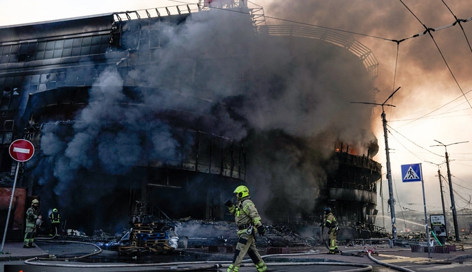 В Оболонському районі після атаки РФ пошкоджено житловий будинок: що відомо