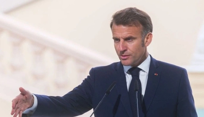 Макрон застеріг Лукашенка від більшого залучення Білорусі до війни проти України — медіа