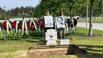 Лідера ОУН Мельника та його дружину перепоховали на Національному військовому меморіальному кладовищі