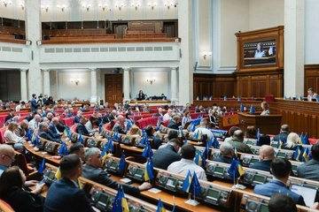 Не знаєш, що робити — виконай Конституцію: Роман Безсмертний про кризу Верховної Ради