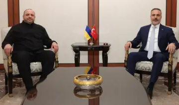 Умєров зустрівся з очільником МЗС Туреччини: що обговорили