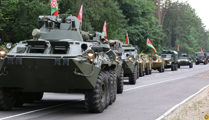 У Білорусі немає ударних угруповань для наступу на Україну: військовий оглядач розповів деталі