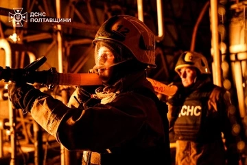 Російська атака на Полтавщину – рятувальники дістали жінку з-під завалів 