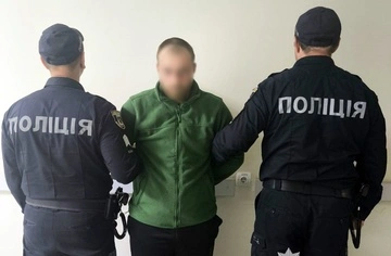 В Черниговской области 26-летнего мужчину подозревают в изнасиловании малолетних падчериц