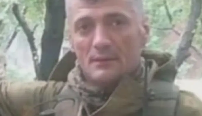 СБУ и ГУР собрали доказательства о военных преступлениях сербского наемника в Киевской области: что известно