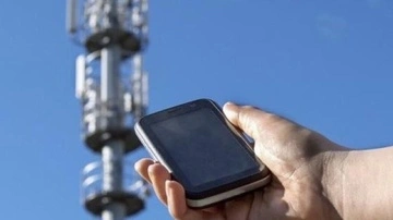В ЦПД опровергли информацию о планах отключения мобильной связи во время воздушных тревог