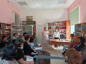 На ТОТ Херсонщини бібліотекарів залучають до поширення агітації "Єдиної Росії"