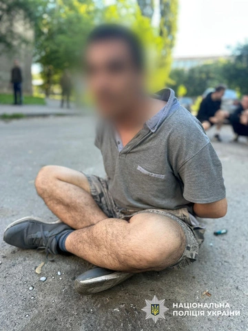 В Киеве мужчина пытался ограбить офис, пострадавший от вражеских обстрелов