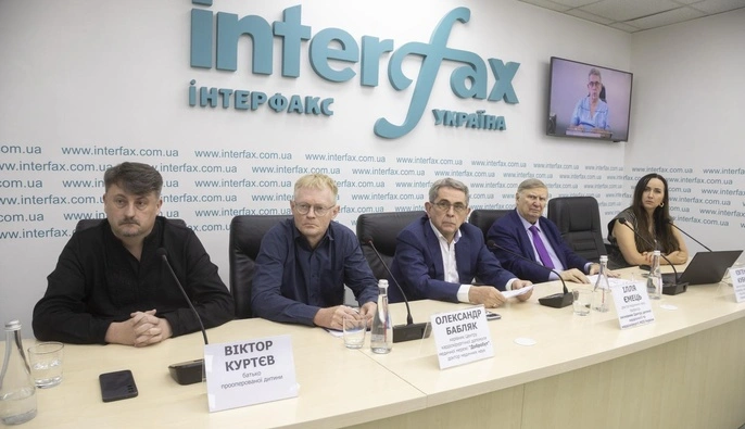 Реорганизация фактически уничтожает наш центр – основатель Центра детской кардиологии и кардиохирургии Илья Емец