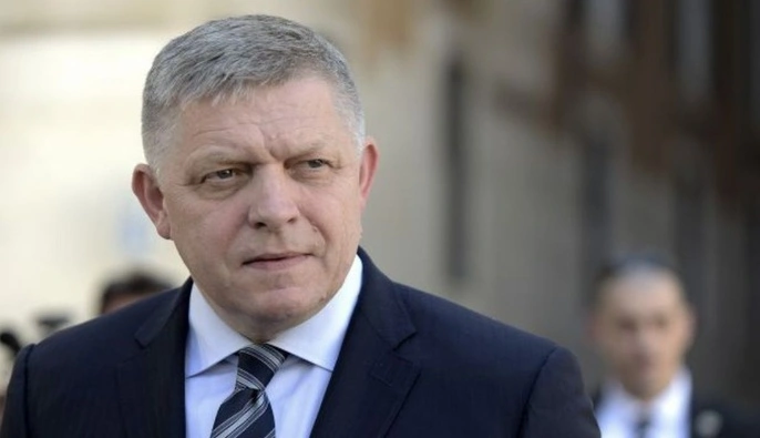 Фіцо зробив заяву щодо влучання дрона у Румунії та закликав до діалогу з РФ