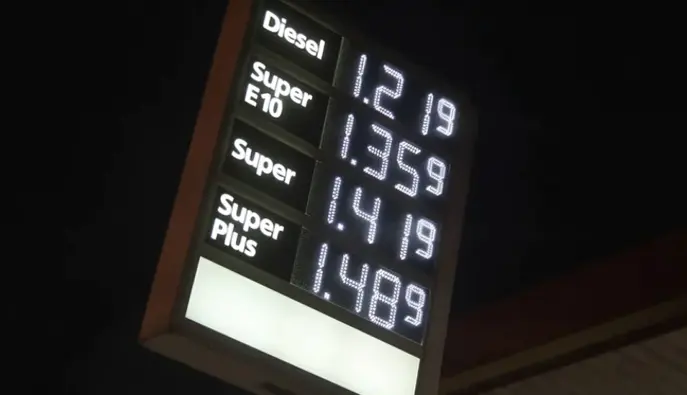 Переговори Трампа з Іраном зайшли в глухий кут, і це вдарило по нафтовому ринку – Bloomberg