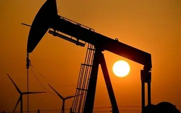 Ціни на нафту злетіли на $6 через нові ризики блокади Ормузької протоки