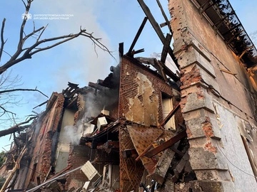 Вражеская атака на Днепр: повреждены дома, есть жертвы и пострадавшие
