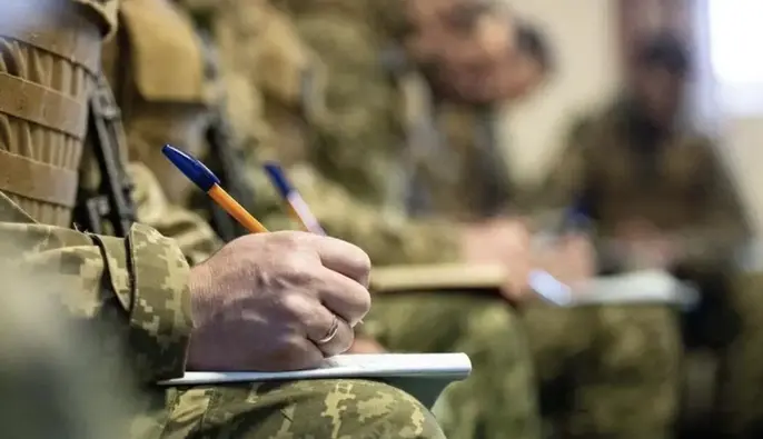 Мотивация через денежное обеспечение: нардеп о новой системе контрактов для военных