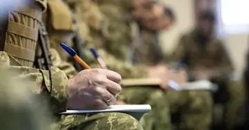 Мотивация через денежное обеспечение: нардеп о новой системе контрактов для военных