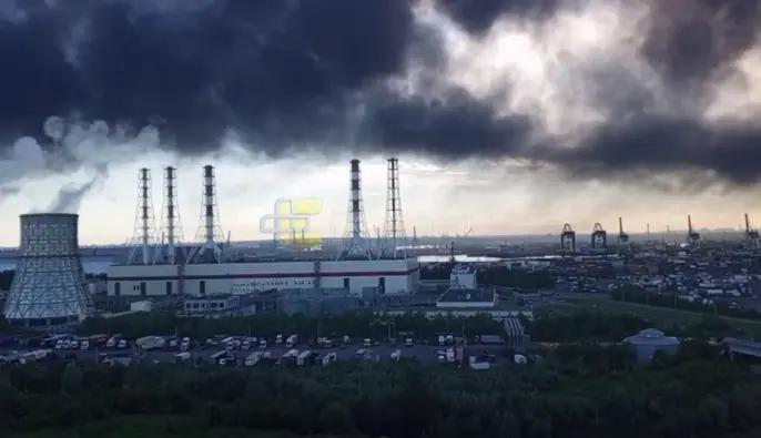 За несколько часов до форума в Петербурге дроны атаковали стратегический нефтяной терминал