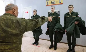 Студентам в России и на ВОТ предлагают контракты с Минобороны в обмен на успешную сессию — подробности