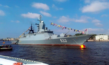 У Кронштадті СБС вдарили по російському ракетному корвету "Бойкий" – деталі операції