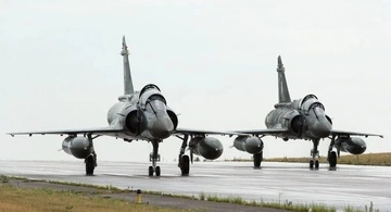 Франция работает над беспилотными истребителями для Mirage 2000D: перспективы для Украины