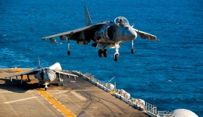 США официально вывели из строя легендарные штурмовики AV-8 Harrier
